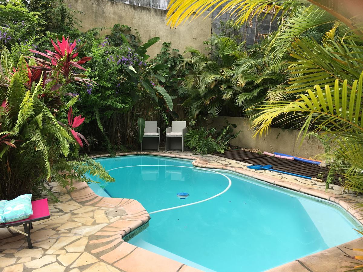Le Chalet Dazae La Riviere Saint-Louis Exterior photo